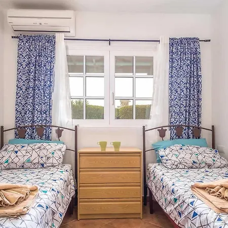 Puerto Del Carmen Sleeps 8 Air Con Wifi * Puerto del Carmen (Lanzarote)