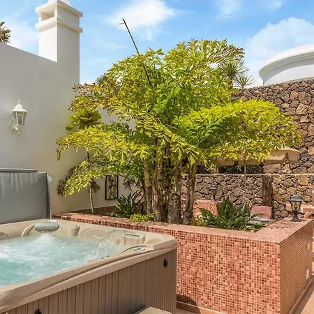 Puerto Del Carmen Sleeps 8 Air Con Wifi * Puerto del Carmen (Lanzarote)